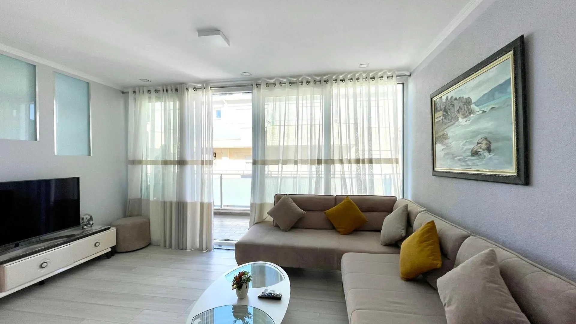 Modern Apartament In Vlora Lungomare, With Amazing Sea View Апартаменты Влёра